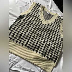 Sweater Vest